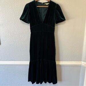 Gianni Bini Green Velvet Fluted Hem MIDI Dress